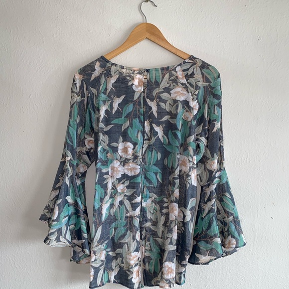 Bell Sleeve Blouse - Picture 2 of 9